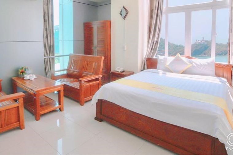 Khách sạn Hoàng Yến Canary Quy Nhơn